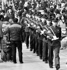 武警執勤153個大中城市確保春運安全